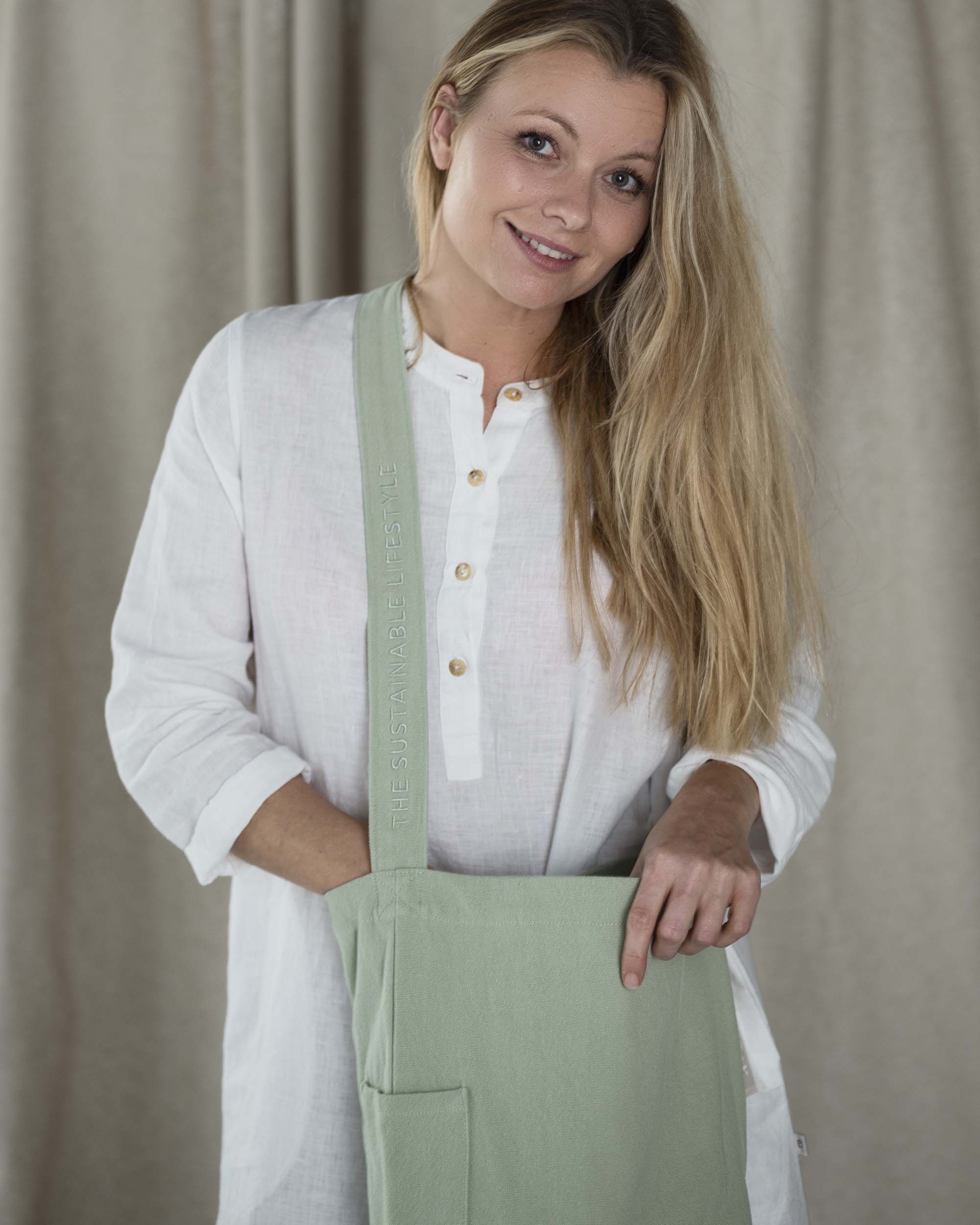 Mira_SEAFOAM_MODEL4_3000x