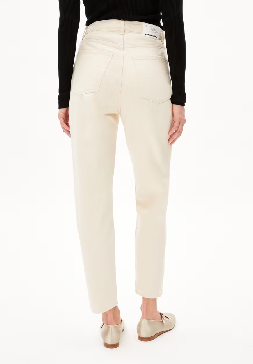 Mom Fit MAIRAA Undyed von ARMEDANGELS bei RUPP Moden